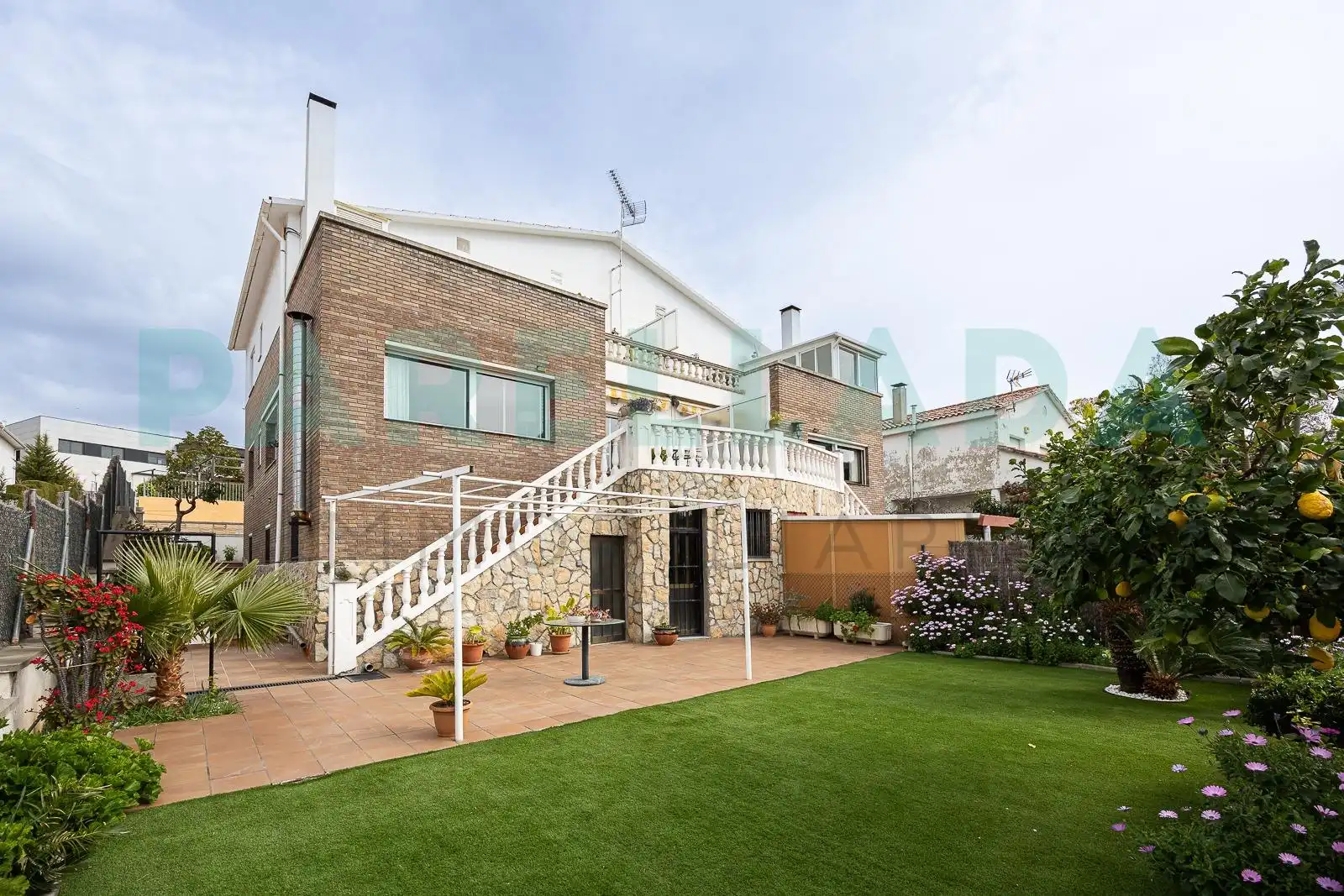 Jardín de Casa o chalet en venta en Badalona con Aire acondicionado, Calefacción y Jardín privado