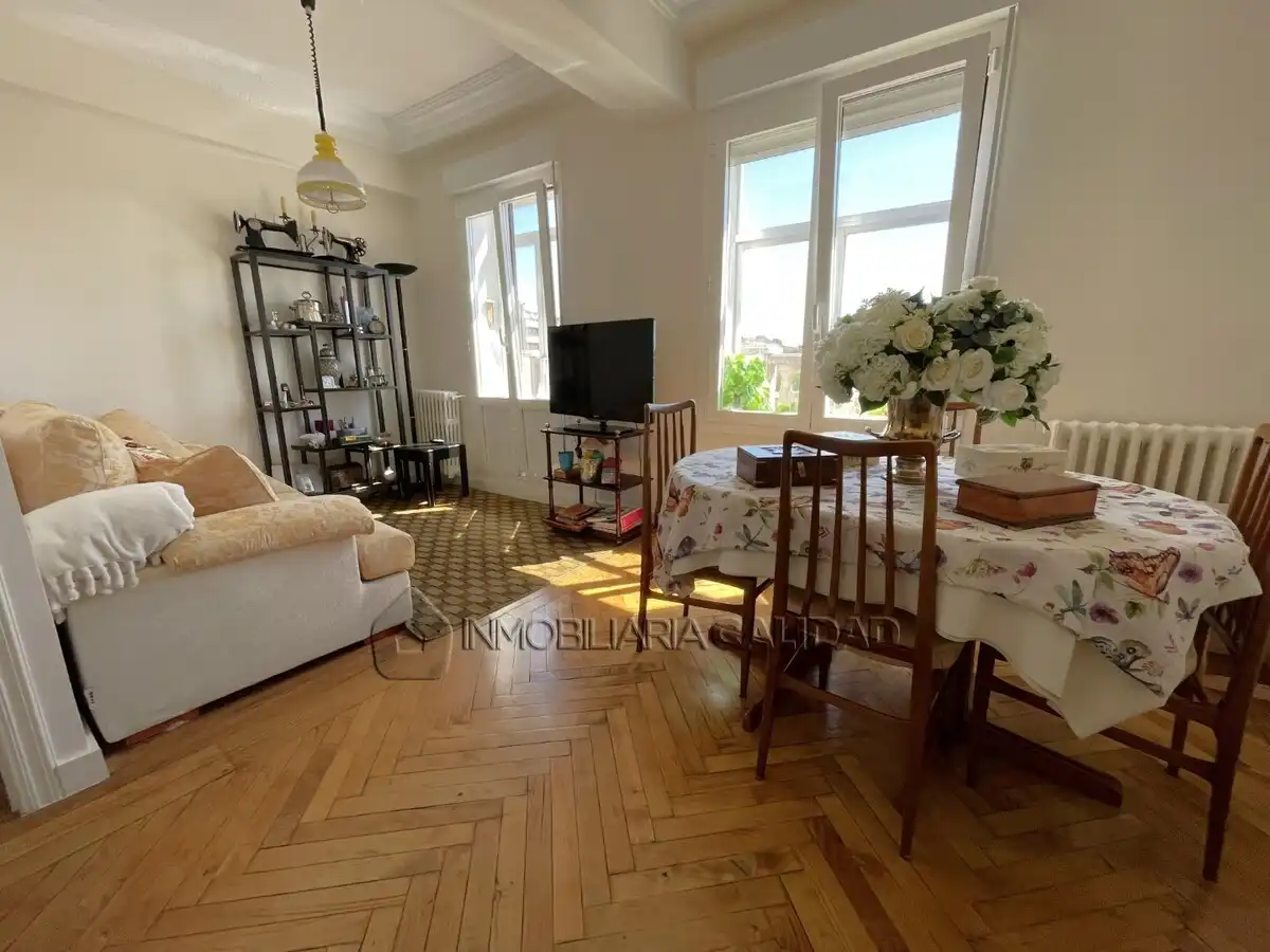 Living room of Flat for rent in Burgos  with Heating and Furnished