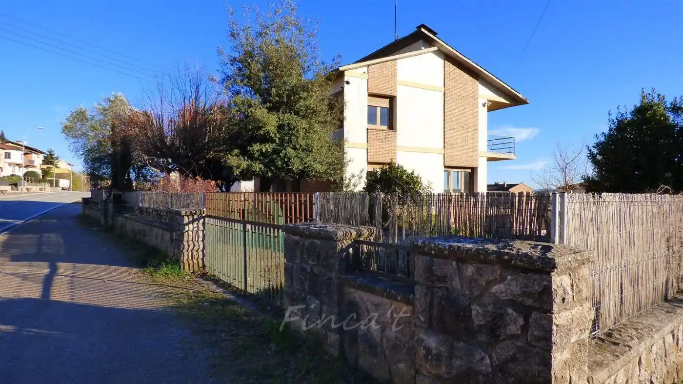 Vista exterior de Casa o xalet en venda en Moià amb Calefacció, Terrassa i Traster