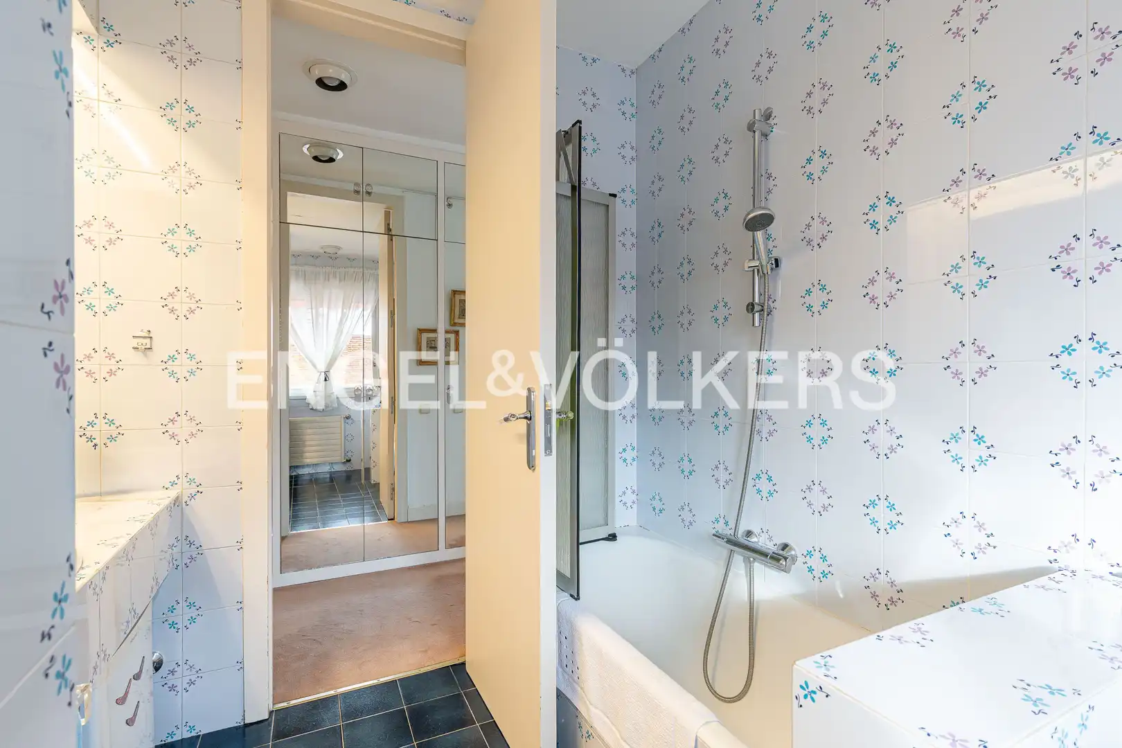Baño de Casa o chalet en venta en Madrid con Aire acondicionado, Calefacción y Jardín privado