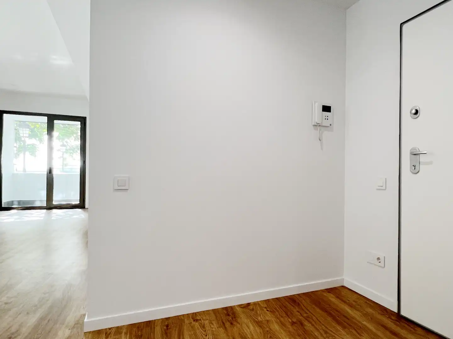 Wohnung zur Miete in Valencia mit Klimaanlage, Heizung und Privatgarten
