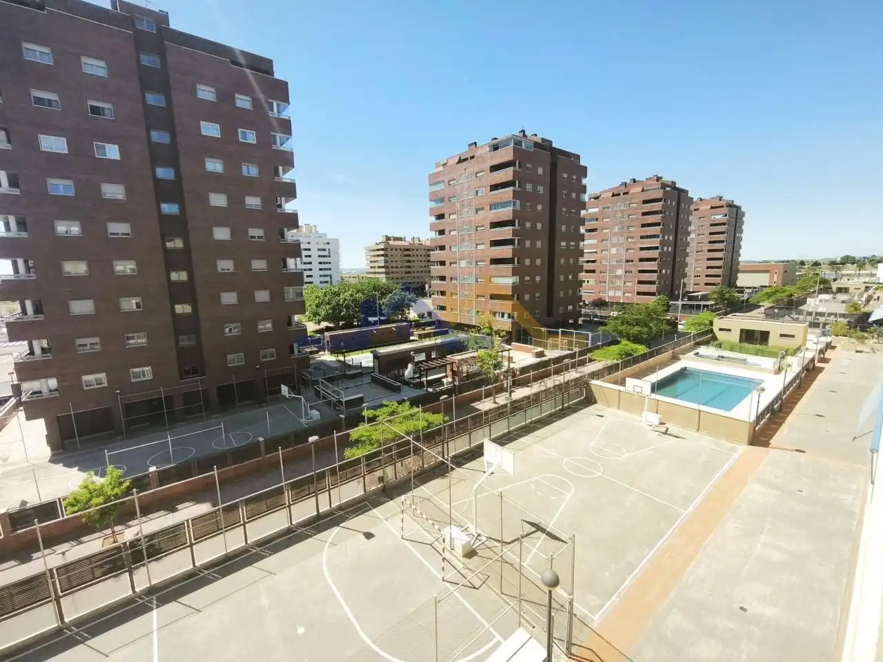 Vista exterior de Piso en venta en Seseña con Aire acondicionado, Calefacción y Parquet
