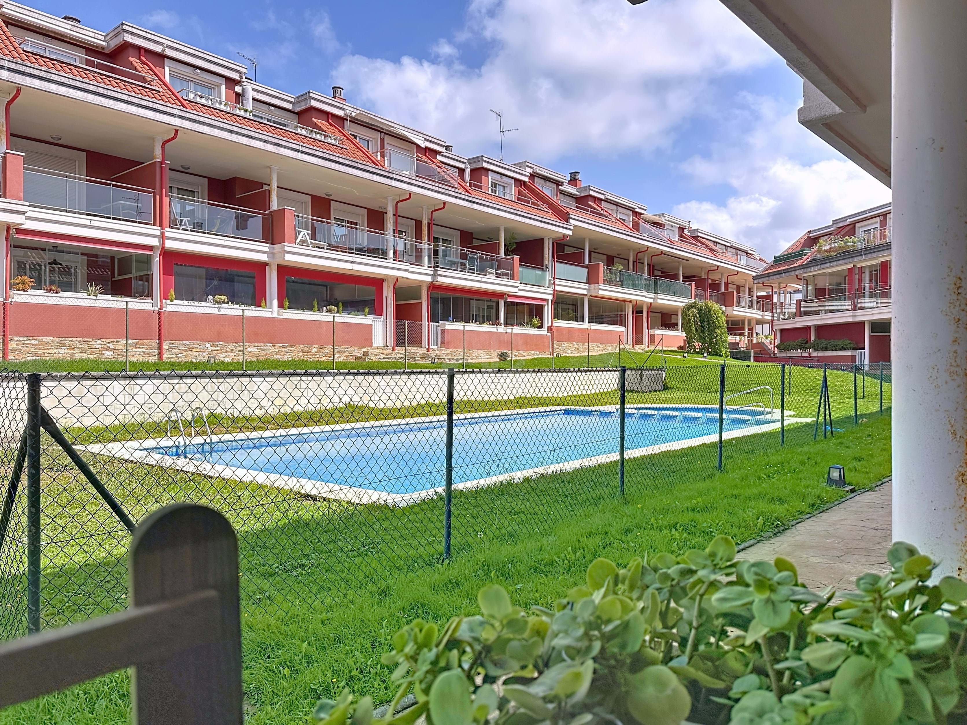 Exterior view of Flat for sale in Vilagarcía de Arousa  with Terrace and Swimming Pool