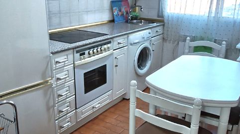 Foto 4 de Piso en venta en Calle Vitoria, 230, Gamonal - San Bruno - G9, Burgos Capital