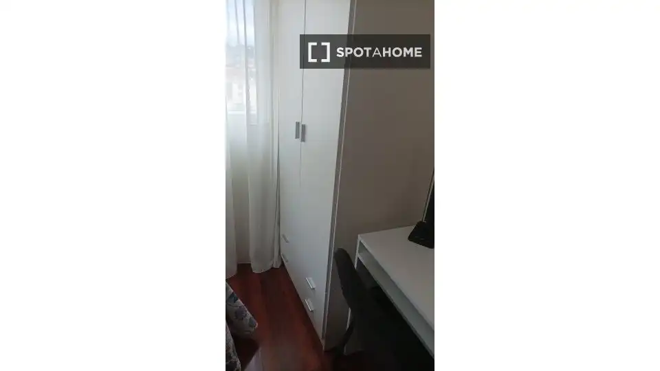 Room in Lavadores