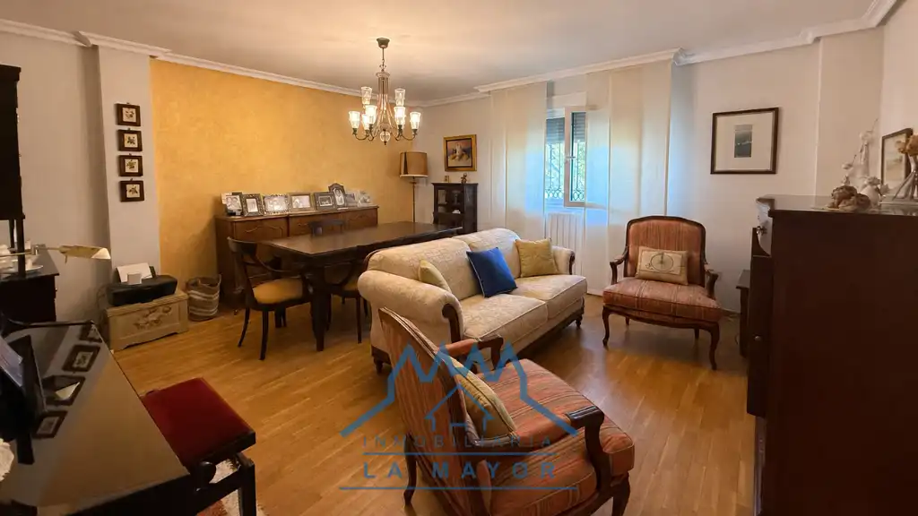 Sala de estar de Piso en venta en Ciudad Real con Aire acondicionado, Calefacción y Trastero