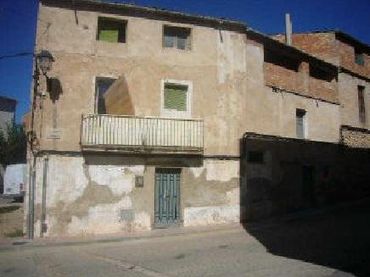 Casa aparellada en venda a CL PORTAL