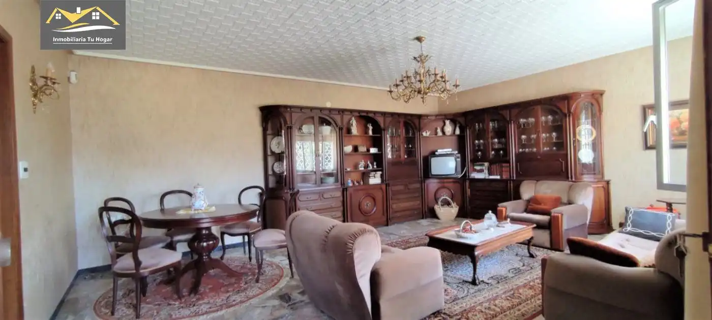 Casa con piscina en venta en Amoeiro, imagen 9