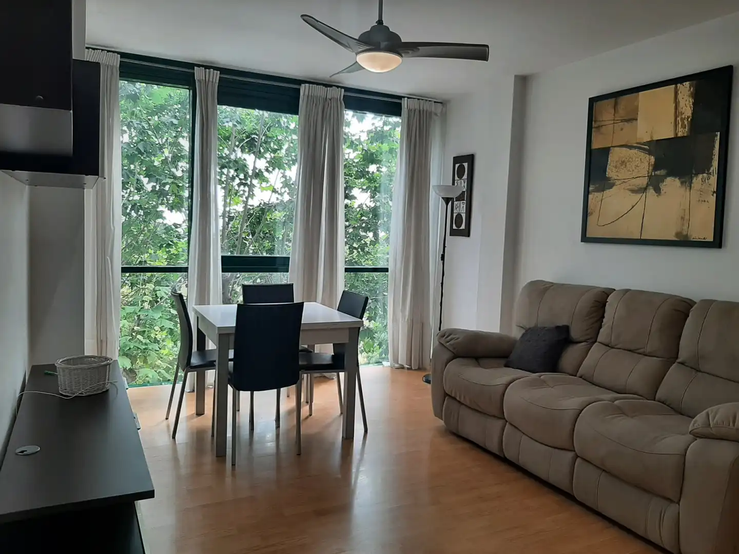 Sala de estar de Piso en venta en Mataró con Aire acondicionado, Calefacción y Amueblado