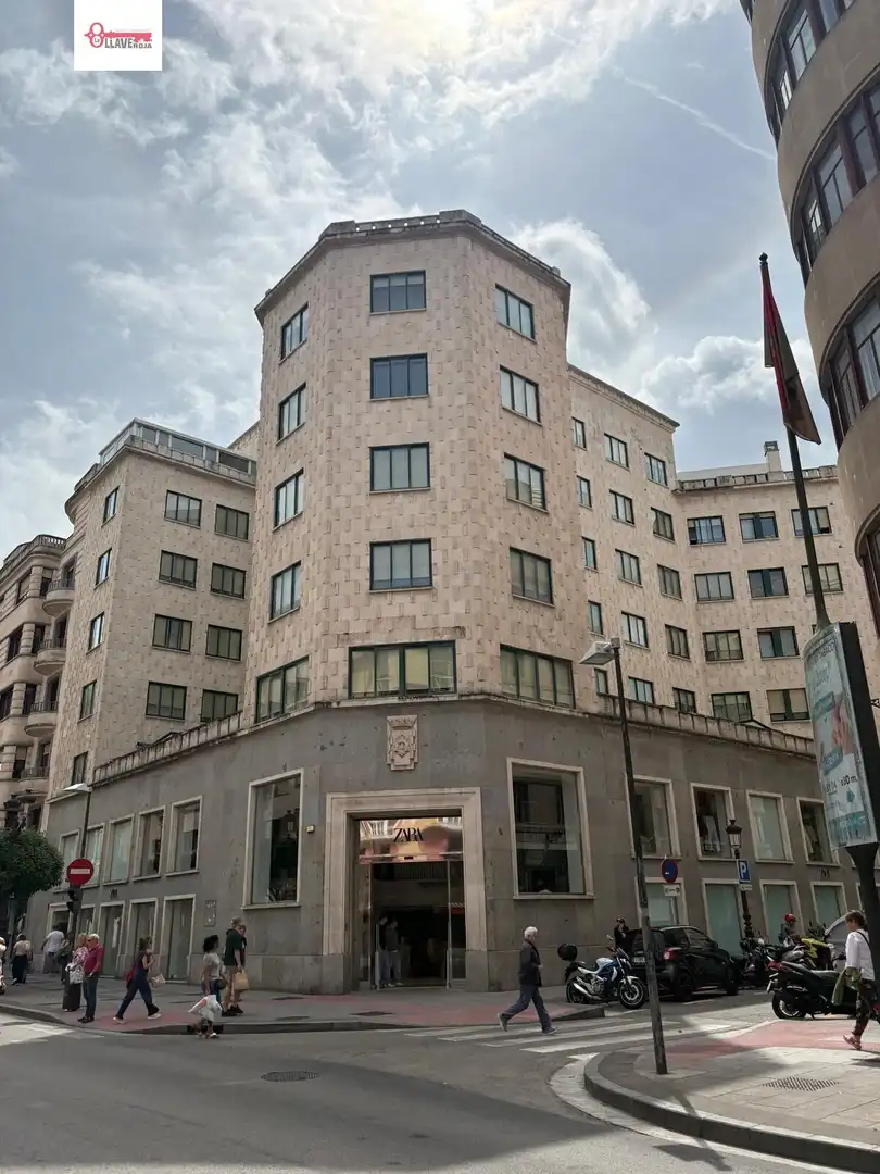 Vista exterior de Pis en venda en Burgos amb Calefacció i Terrassa