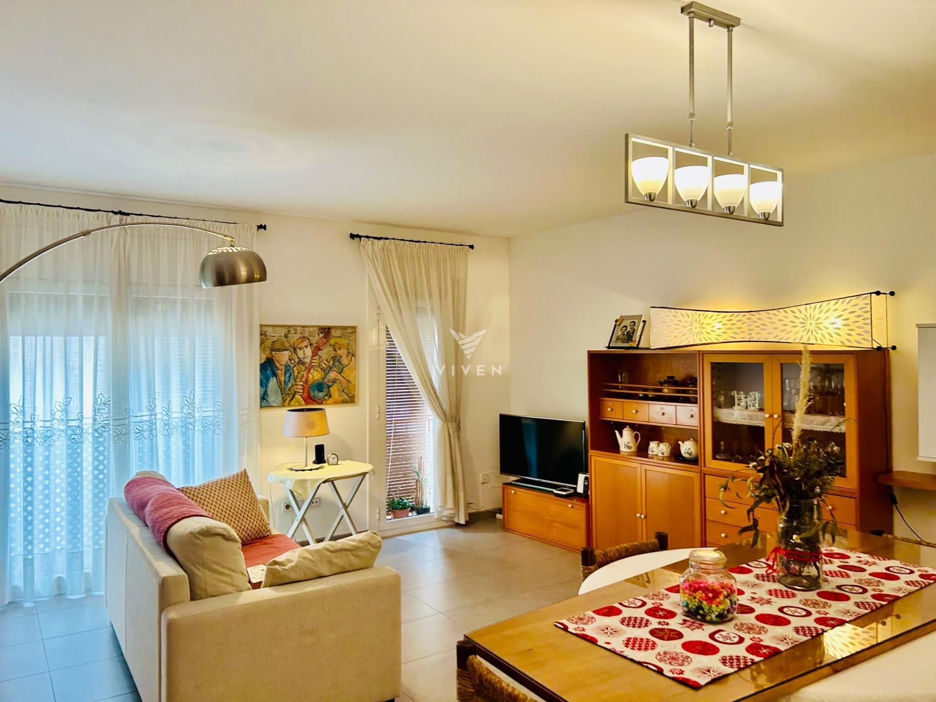 Living room of Flat for sale in Vilanova i la Geltrú  with Heating and Balcony