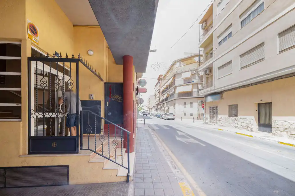 Vista exterior de Pis en venda en Alicante / Alacant