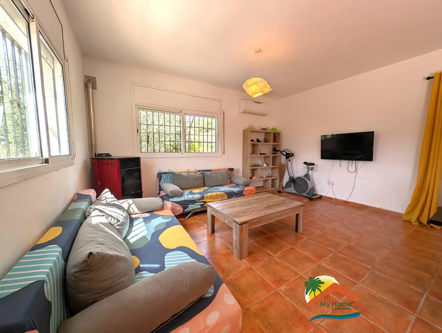Casa amb piscina en venda a Aiguaviva Parc, imagen 5