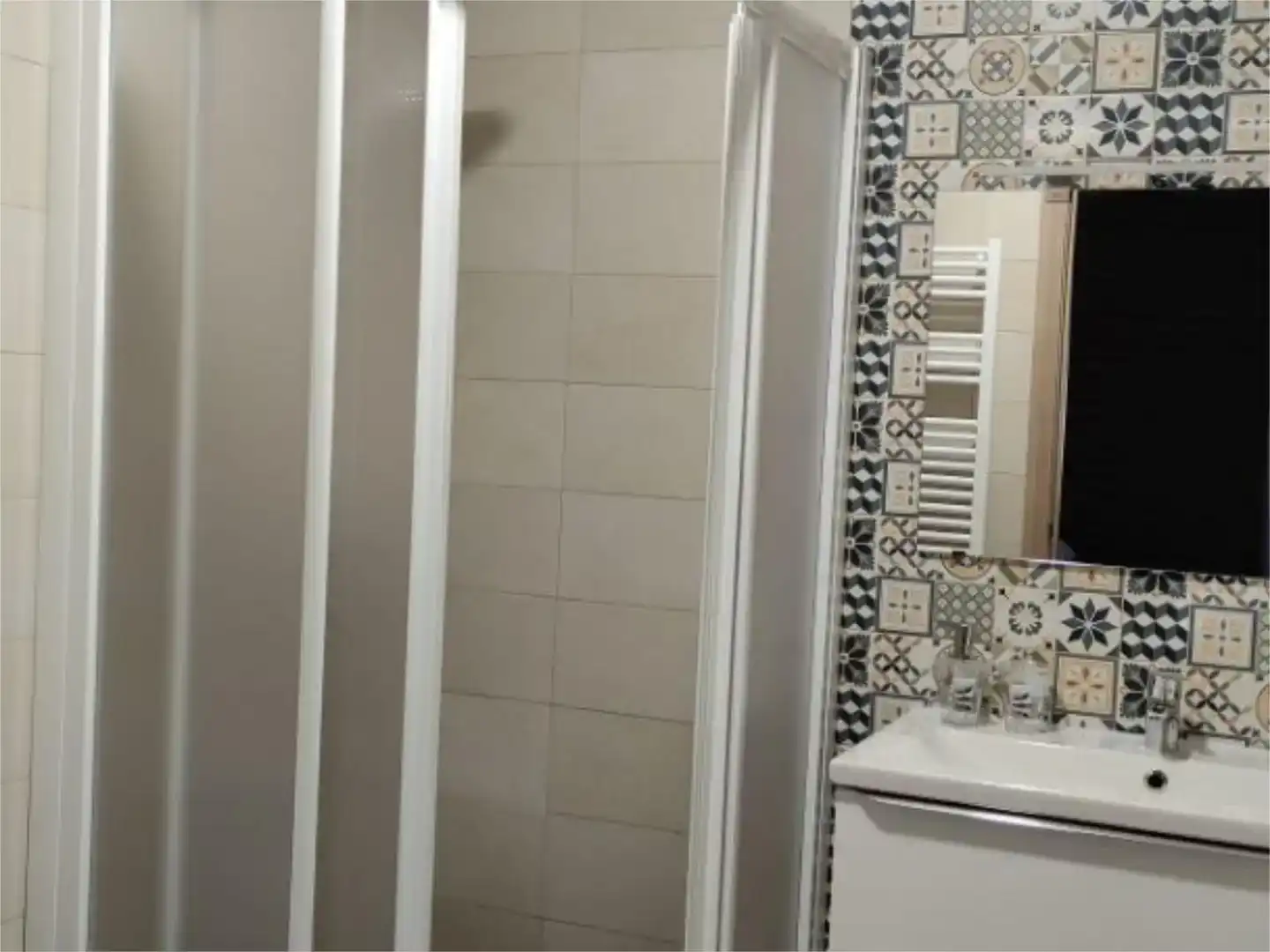 Badezimmer von Wohnung zur Miete in Losar de la Vera