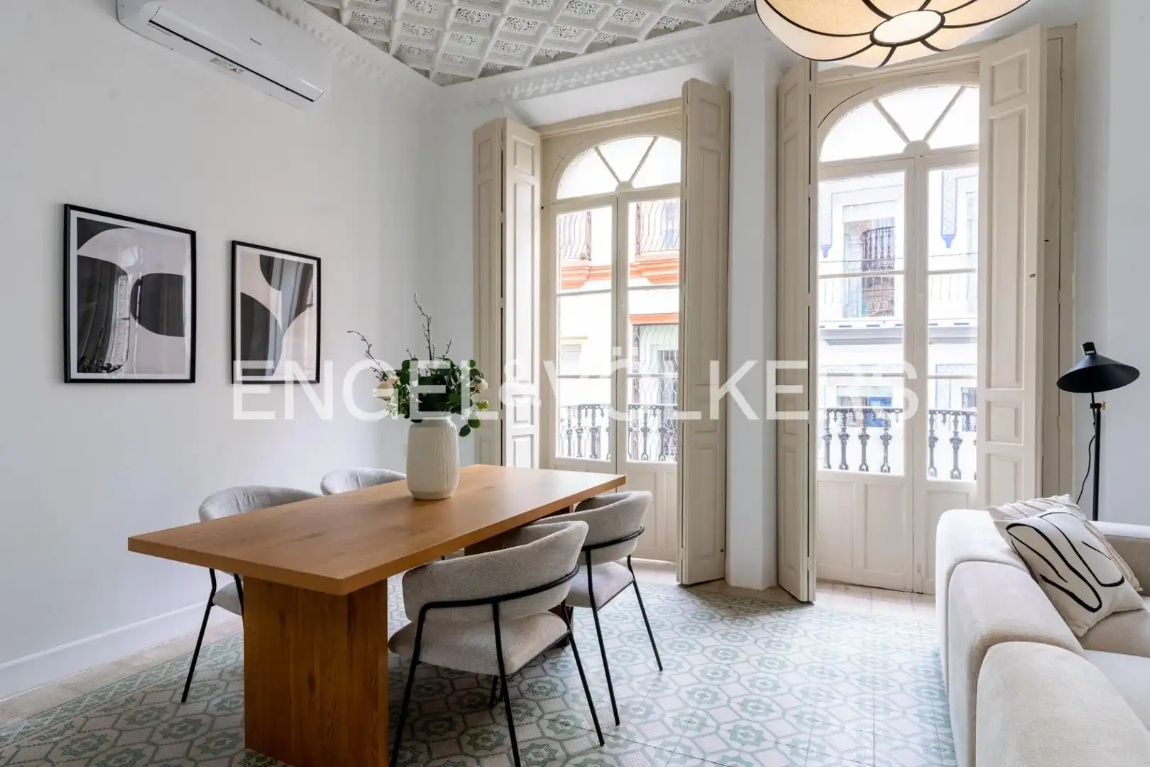 Dining room of Flat for sale in Sevilla  with Air Conditioner, Heating and Balcony