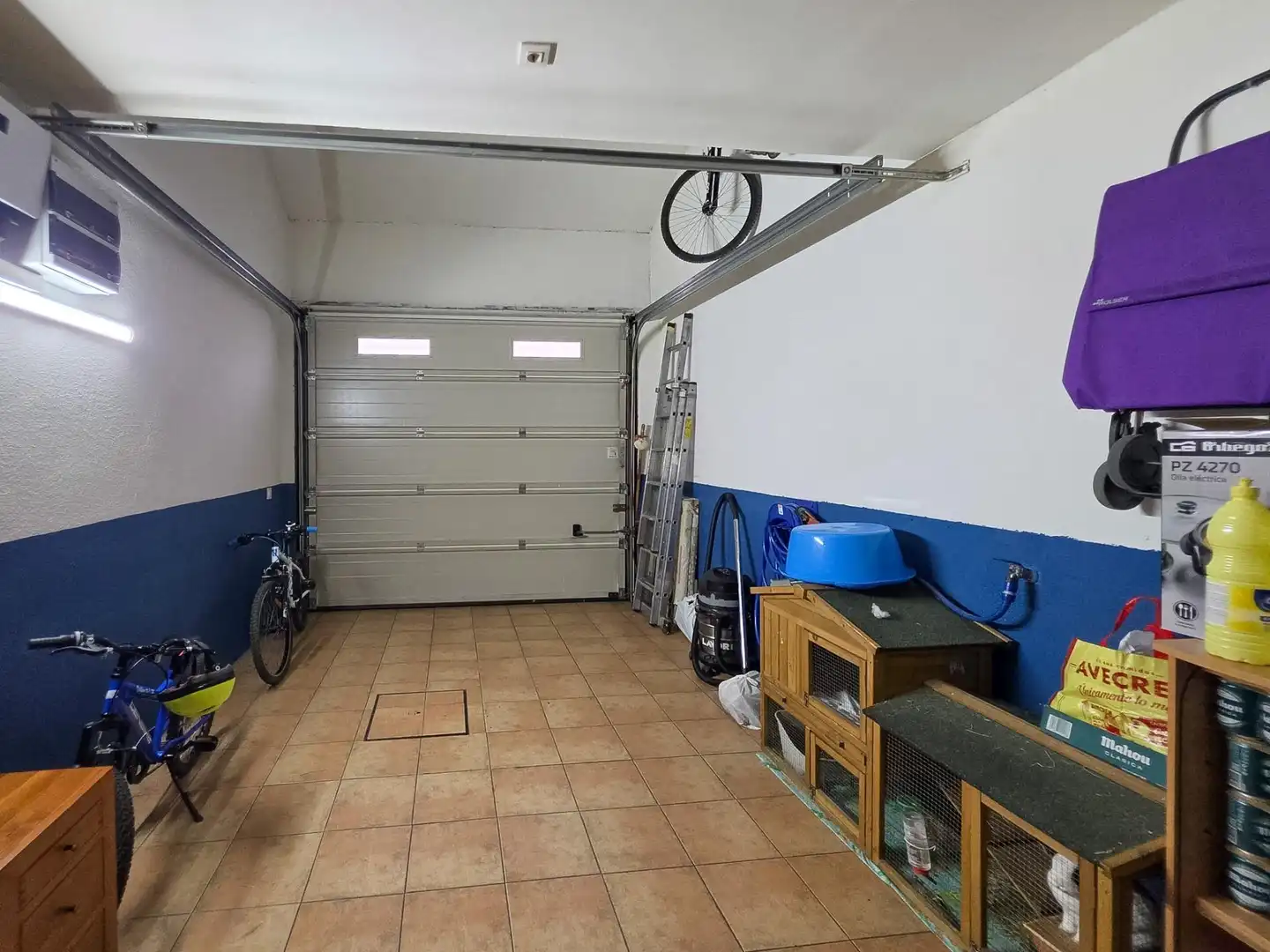 Parking of Detached homes for sale in Carranque, Toledo