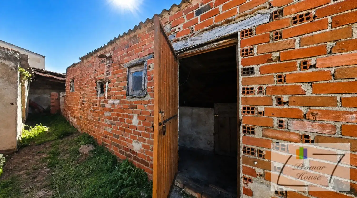 Exterior view of Houses for sale in Monsalupe