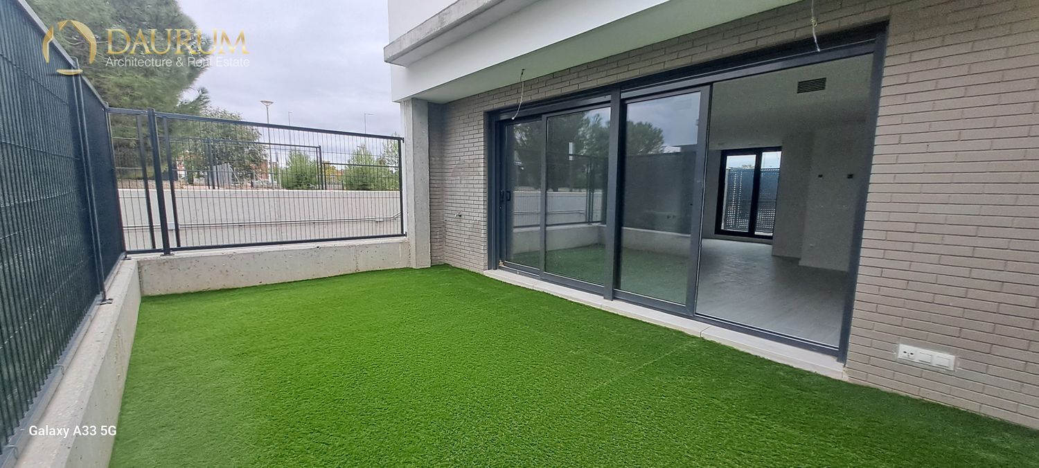 Terrace of Single-family semi-detached for sale in Torrejón de Ardoz  with Air Conditioner, Heating and Terrace