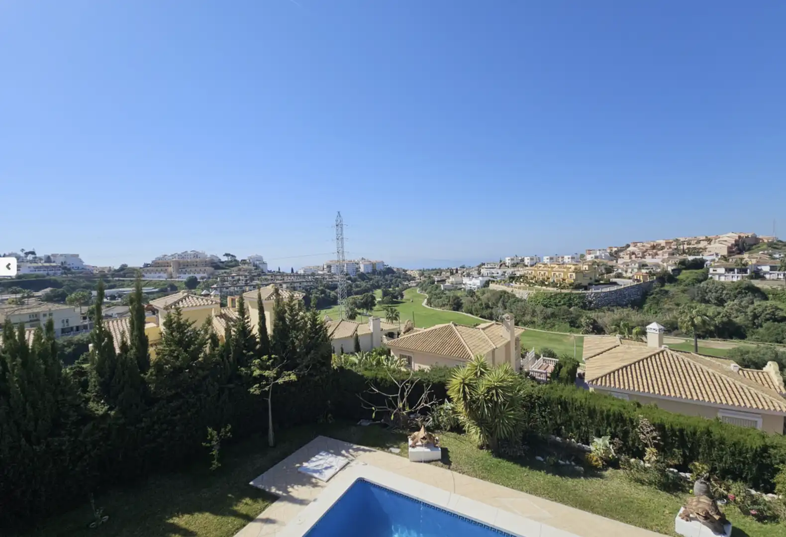 Vista exterior de Casa o chalet de alquiler en Mijas con Jardín privado, Terraza y Piscina