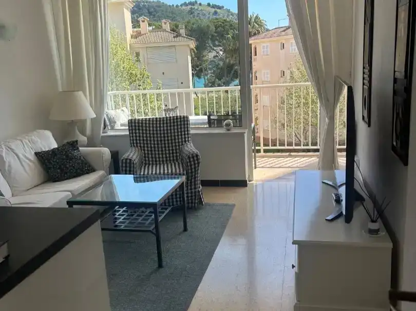 Sala de estar de Piso en venta en Capdepera con Balcón