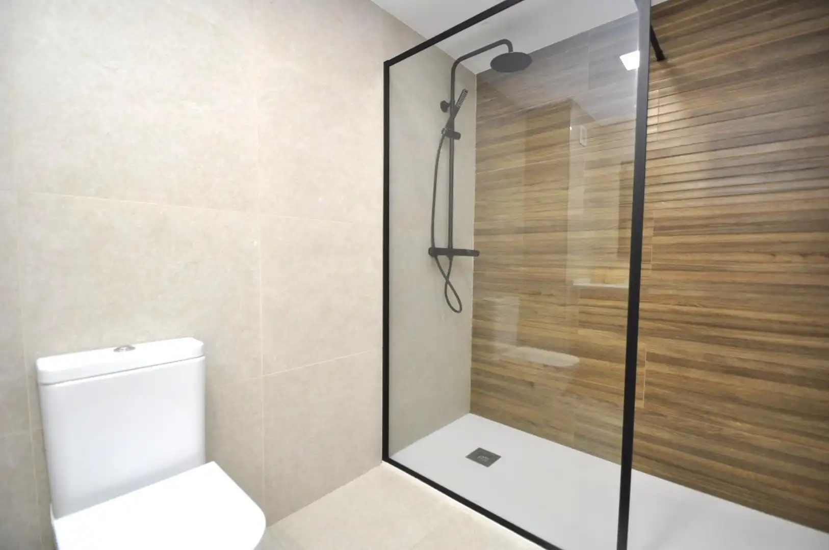 Baño de Piso en venta en La Ràpita con Aire acondicionado, Calefacción y Terraza