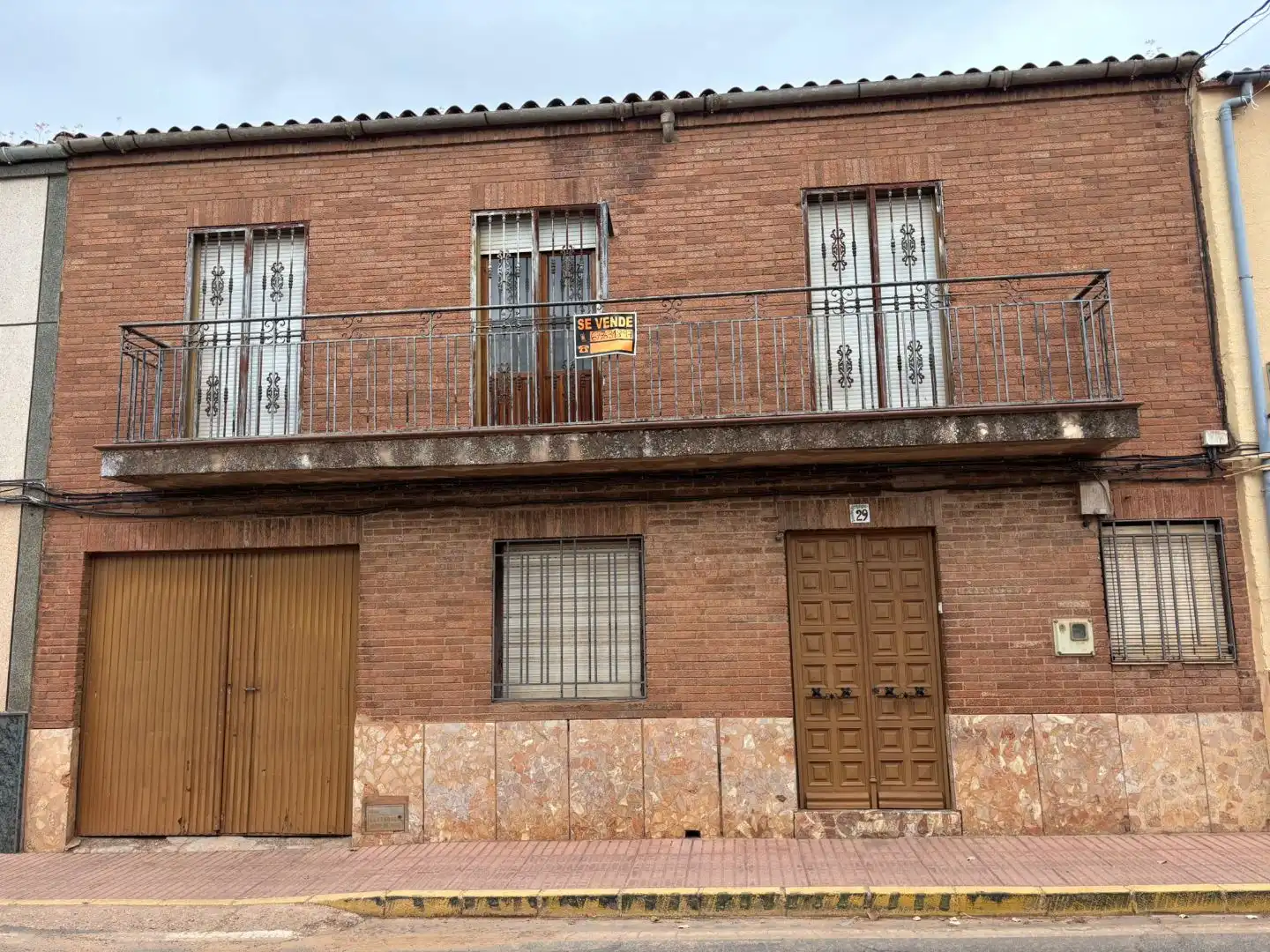 Exterior view of Houses for sale in Montizón, Jaén