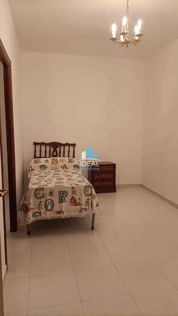 Dormitori de Casa o xalet en venda en La Haba  amb Aire condicionat, Traster i Moblat