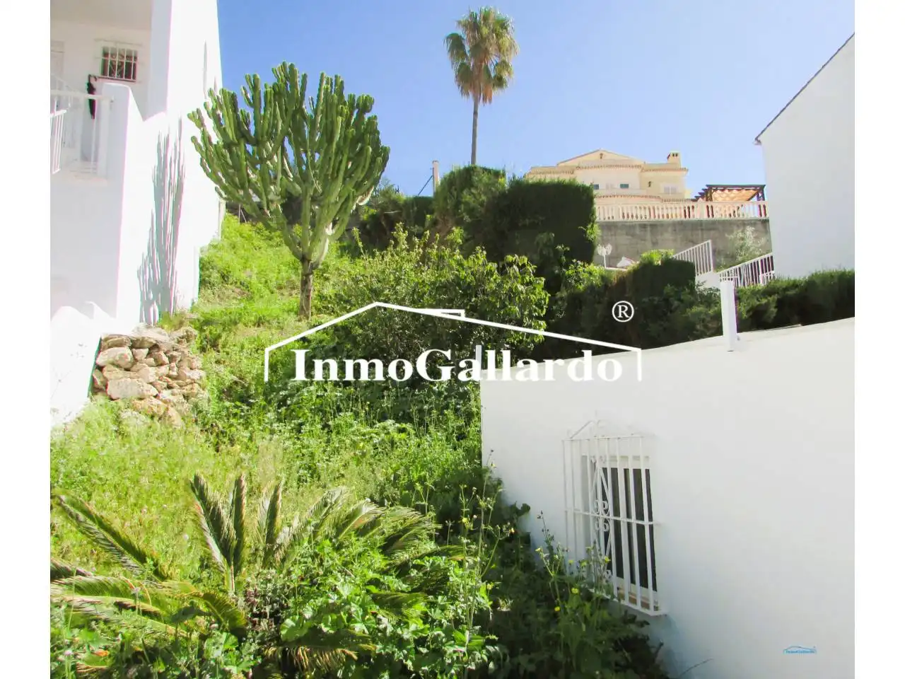 Jardí de Casa adosada en venda en Rincón de la Victoria amb Jardí privat, Terrassa i Piscina comunitària