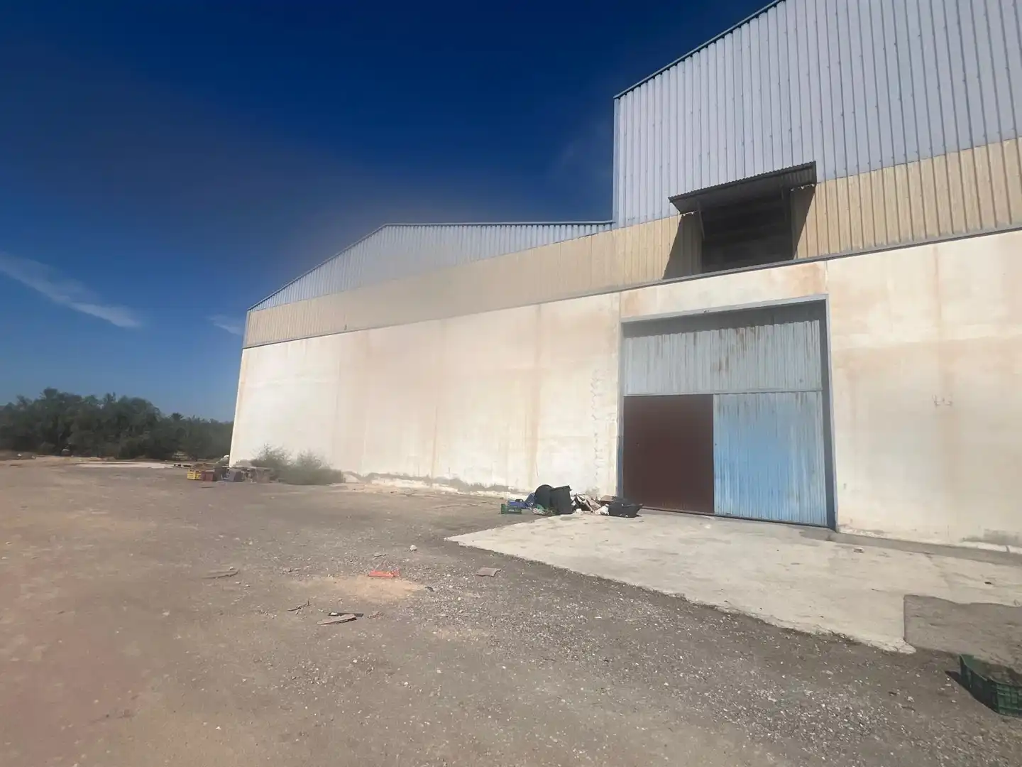Außenansicht von Fabrikhallen zur Miete in Elche / Elx