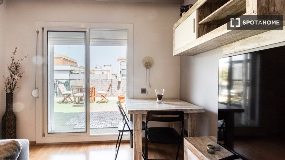 Balcony of Flat to rent in Badalona  with Air Conditioner, Heating and Furnished
