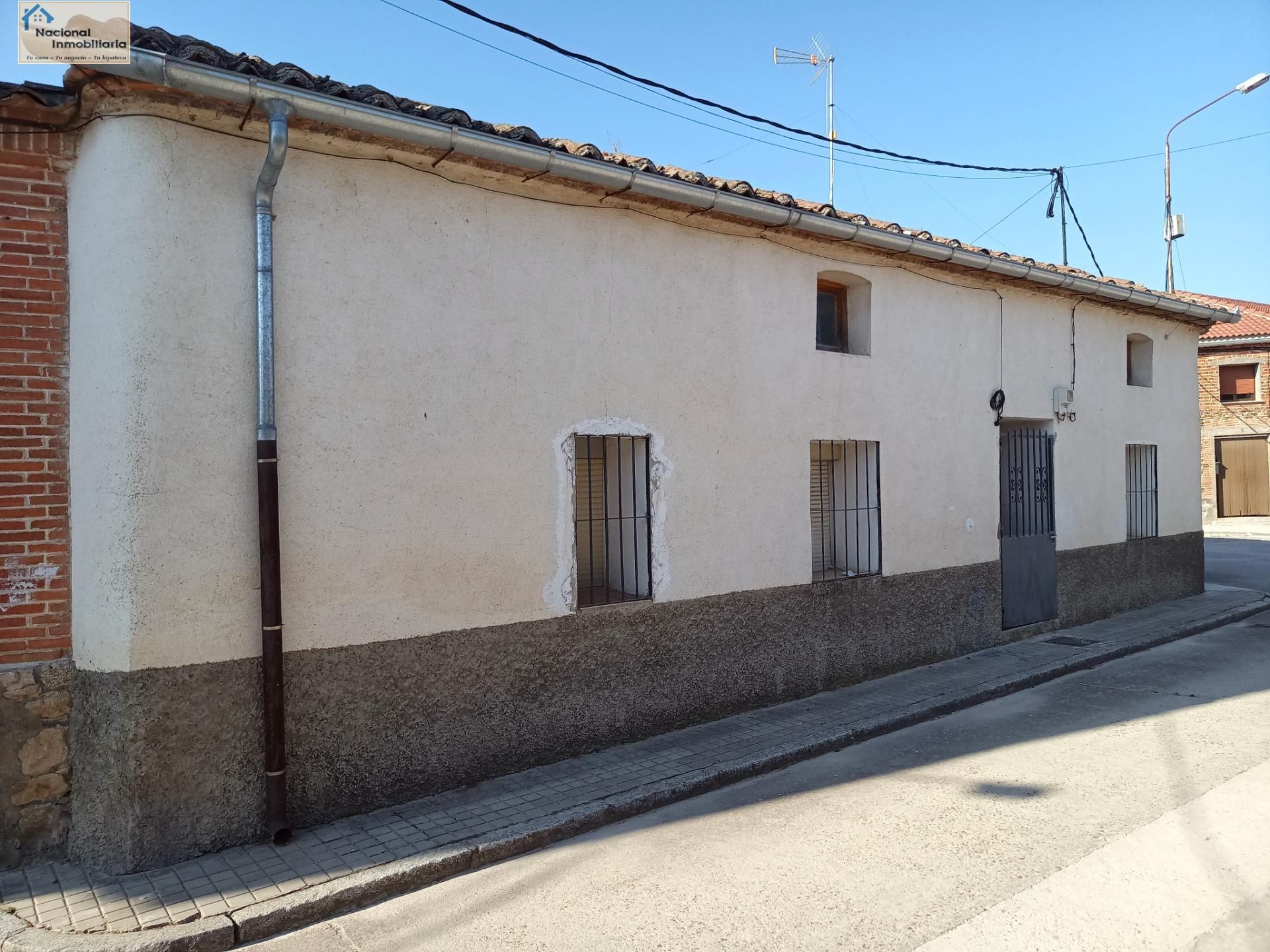 Exterior view of House or chalet for sale in Aldeanueva del Codonal  with Heating, Private garden and Storage room