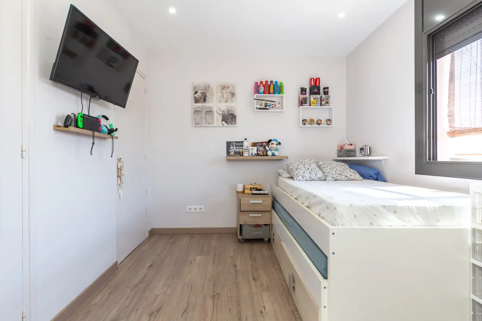 Habitación de Ático en venta en Rubí con Aire acondicionado, Calefacción y Terraza
