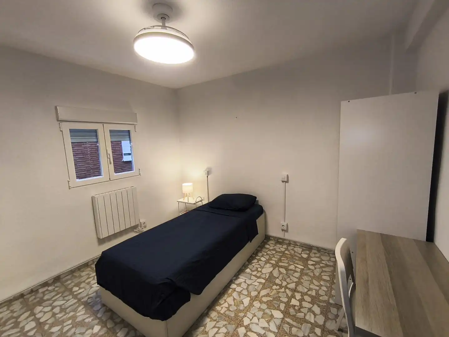 Schlafzimmer von Wohnung zur untervermieten in Leganés mit Heizung, Möbliert und Waschmaschine