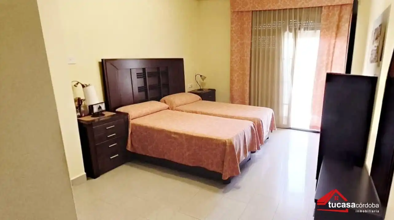 Dormitori de Casa o xalet en venda en Córdoba amb Aire condicionat, Terrassa i Traster