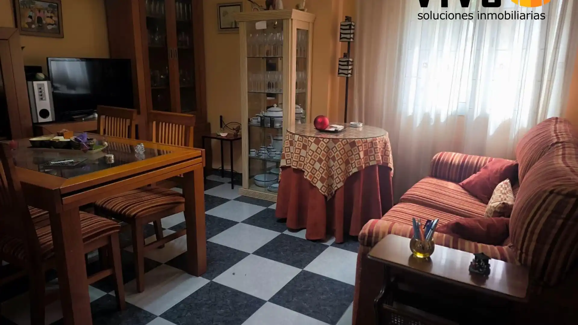 Living room of Flat for sale in  Sevilla Capital  with Air Conditioner