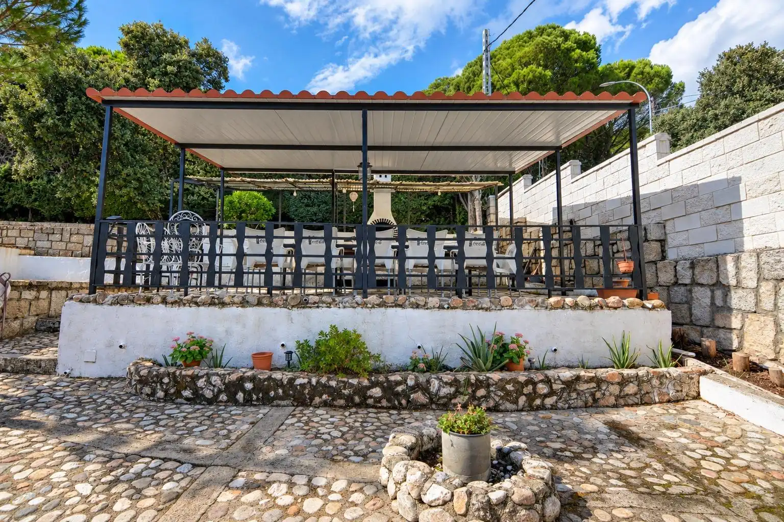 Terrassa de Casa o xalet en venda en Villa del Prado, Madrid