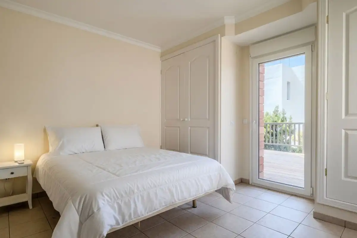 Dormitori de Casa o xalet en venda en Mijas amb Aire condicionat, Jardí privat i Terrassa