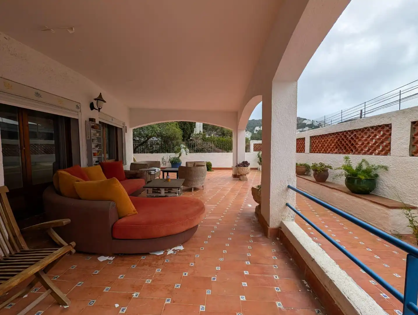 Terrasse von Haus oder Chalet zum Verkauf in Roses mit Privatgarten, Terrasse und Möbliert