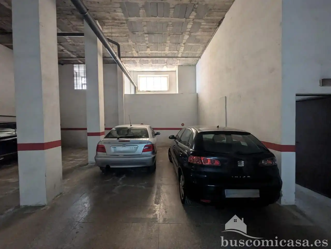 Parkplatz von Garage zum Verkauf in Linares