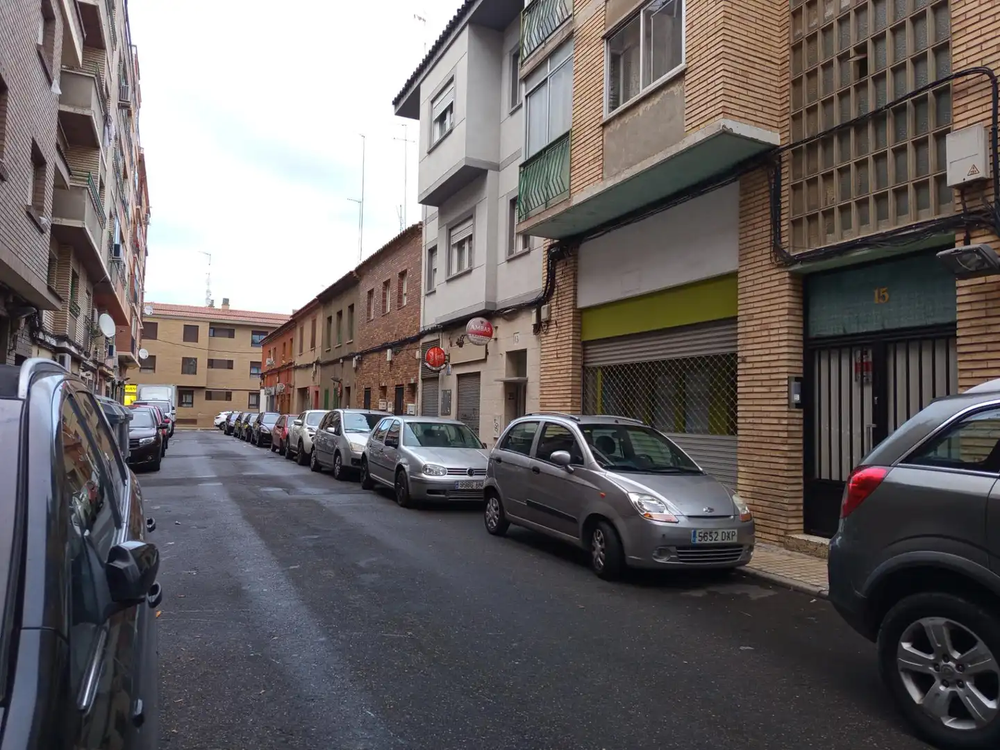 Außenansicht von Residential zum Verkauf in Zaragoza