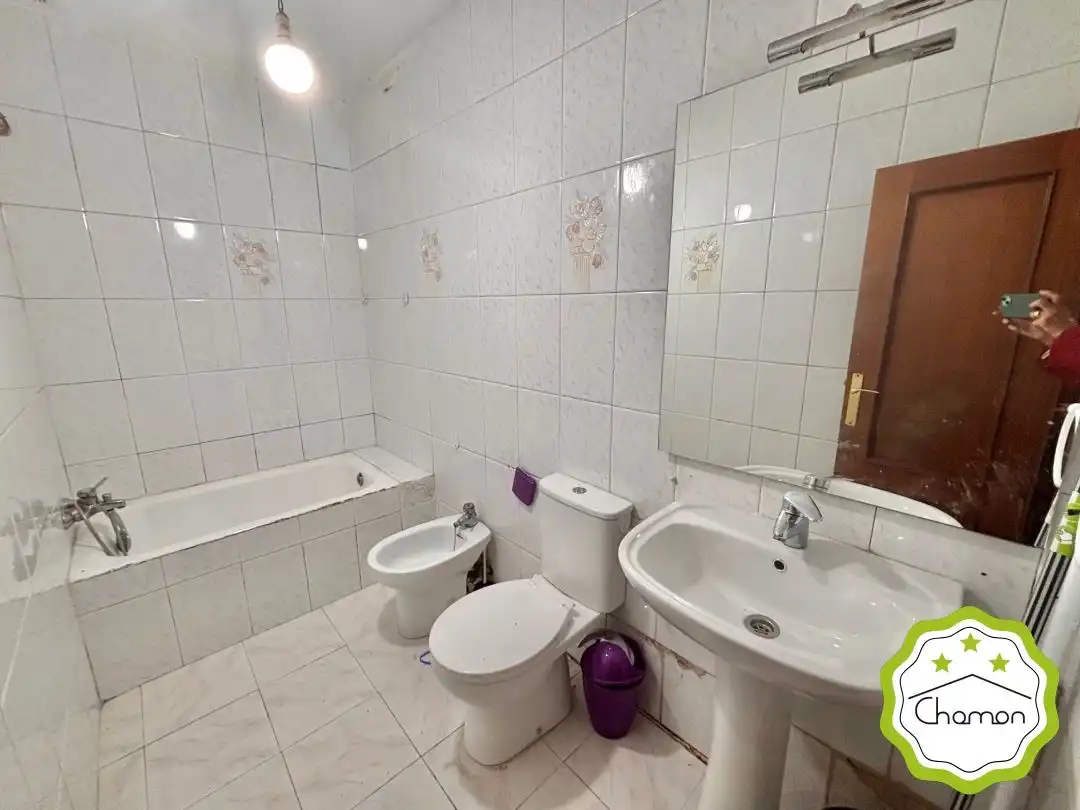 Bathroom of Flat for sale in Bilbao   with Private garden