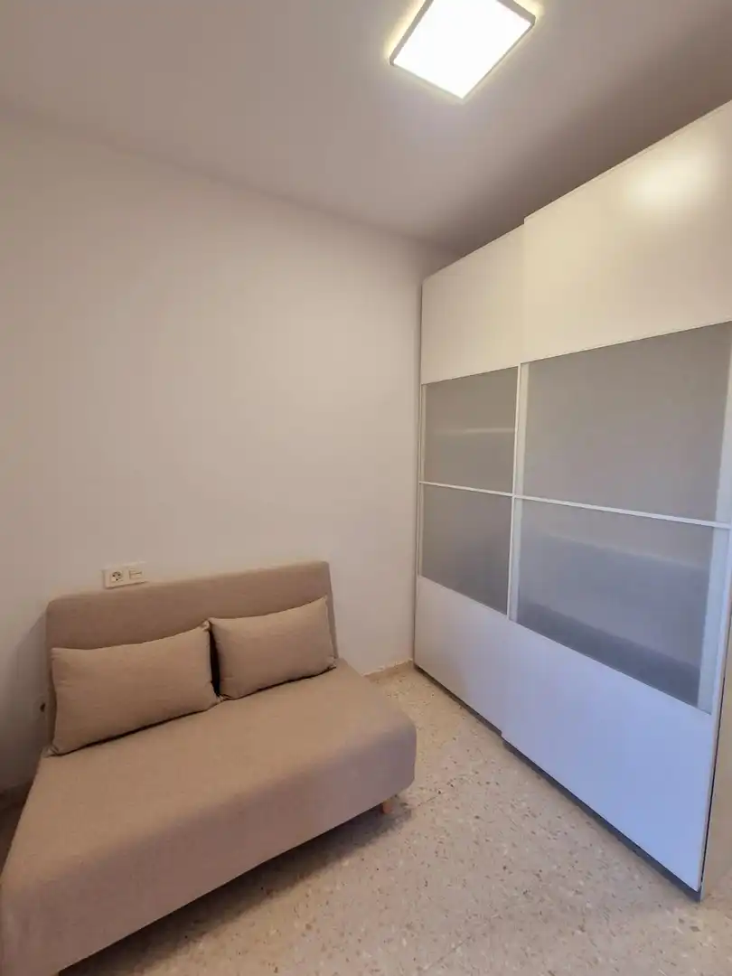 Schlafzimmer von Erdgeschoss zur Miete in Algeciras