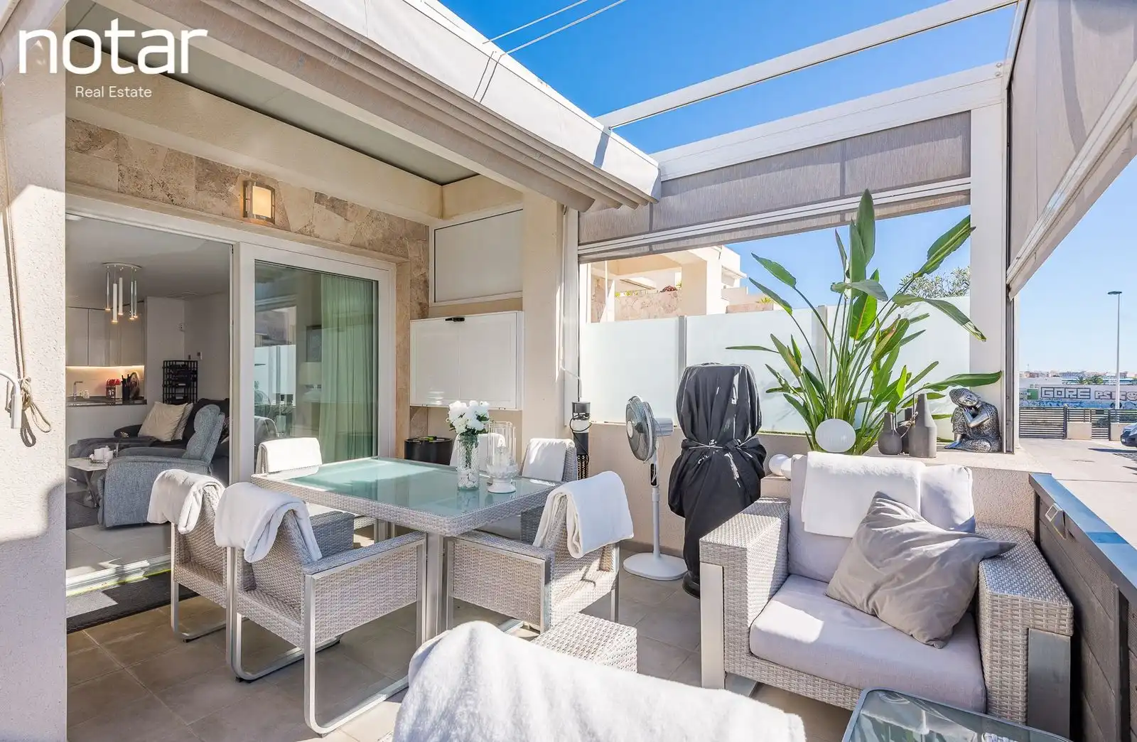 Terrassa de Casa adosada en venda en Torrevieja amb Jardí privat, Terrassa i Piscina