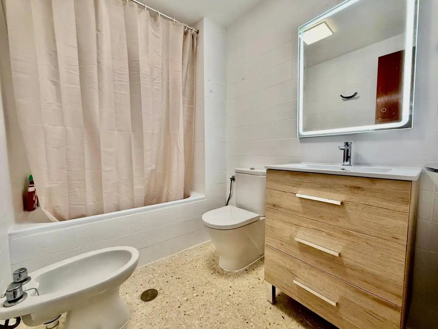 Badezimmer von Wohnung zum Verkauf in Benidorm mit Möbliert und Gemeinschaftspool