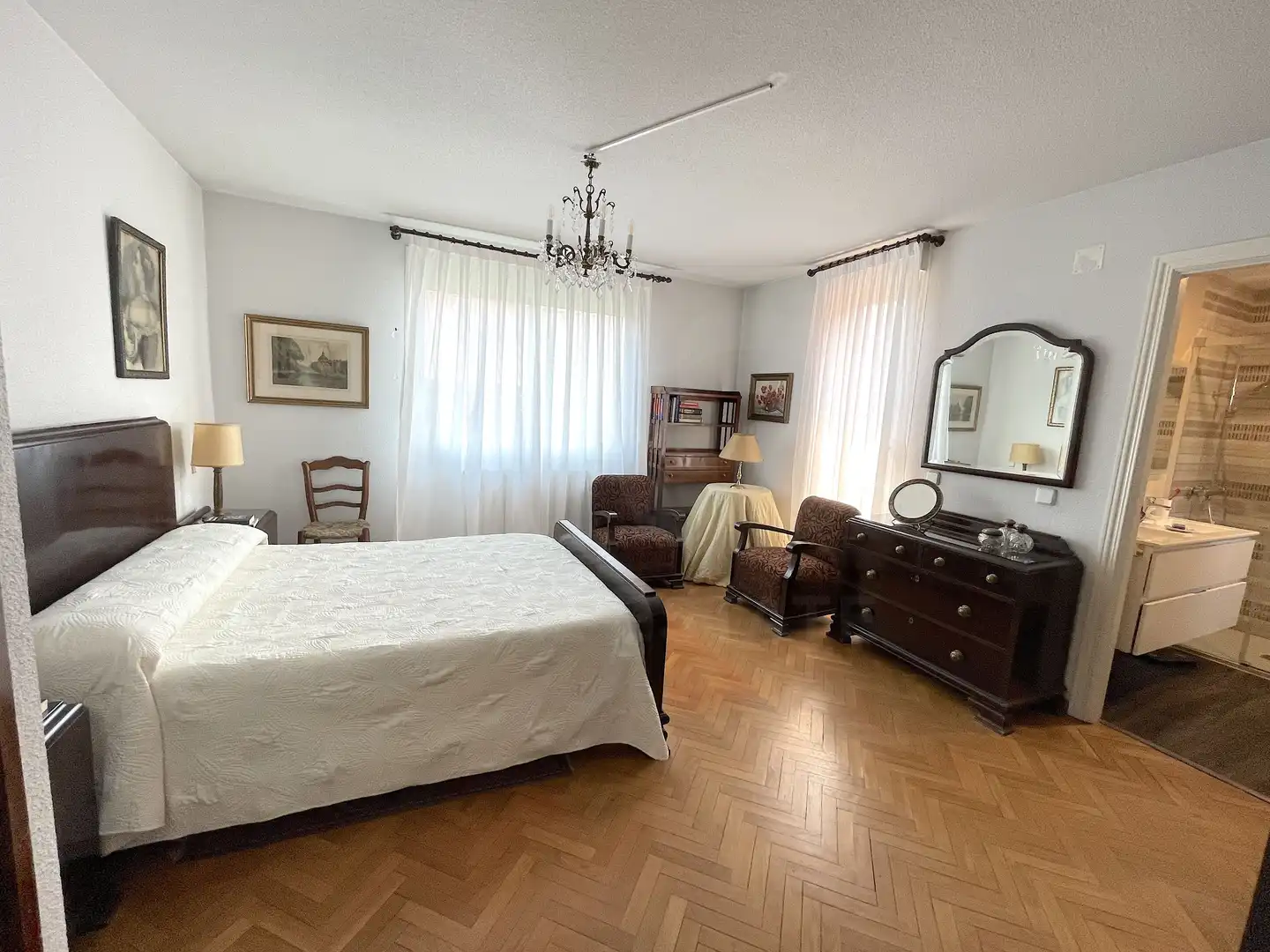 Dormitori de Casa adosada en venda en Las Rozas de Madrid amb Calefacció
