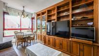 Living room of Flat to rent in  Madrid Capital  with Air Conditioner, Heating and Parquet flooring