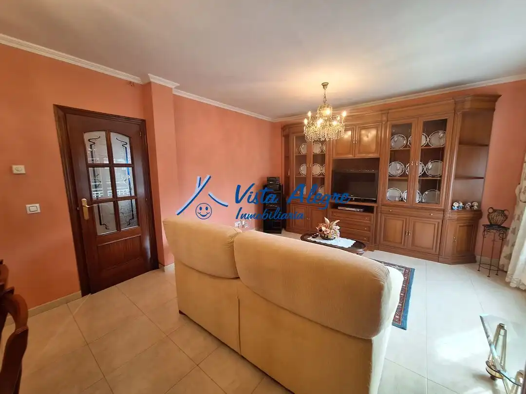 Sala de estar de Casa adosada en venta en Casalarreina con Calefacción, Jardín privado y Parquet