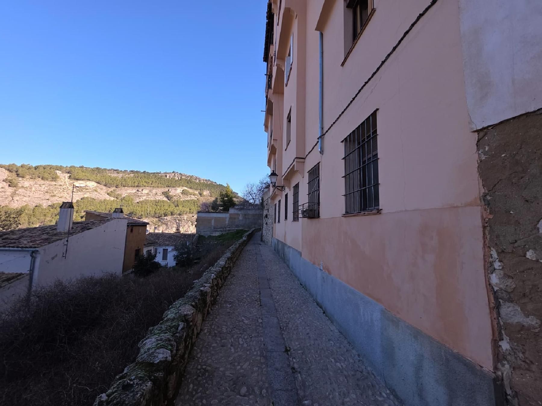 Vista exterior de Piso en venta en Cuenca Capital