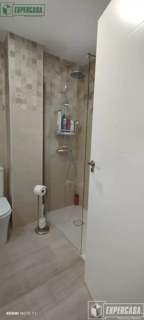 Baño de Casa o chalet de alquiler en Riba-roja de Túria con Aire acondicionado, Terraza y Trastero