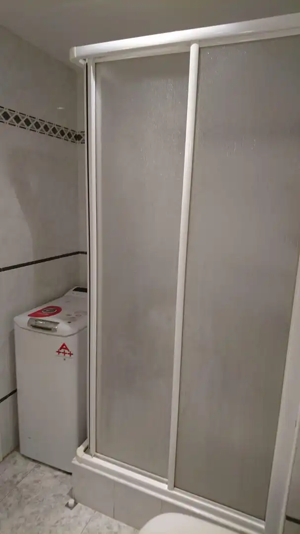 Baño de Piso de alquiler en Córdoba con Aire acondicionado y Calefacción